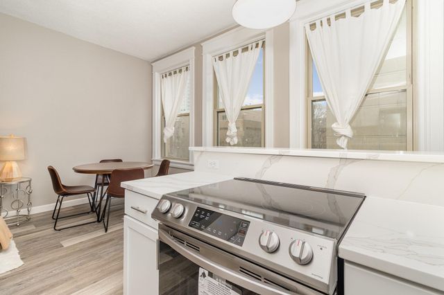 488 Wabasha Street N 303, Saint Paul, MN 55102