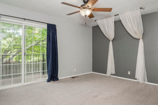 1888 NE Beacon Drive, Grants Pass, OR 97526