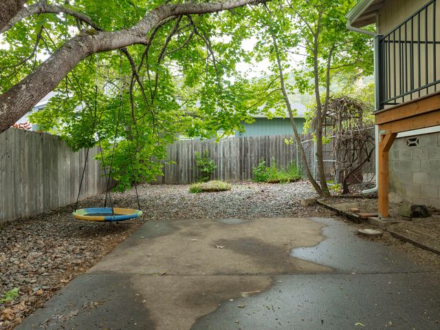 1888 NE Beacon Drive, Grants Pass, OR 97526