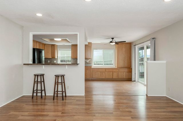 1888 NE Beacon Drive, Grants Pass, OR 97526