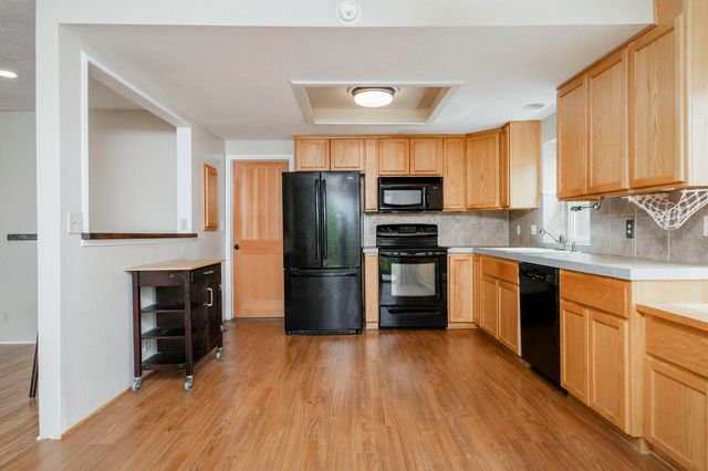 1888 NE Beacon Drive, Grants Pass, OR 97526