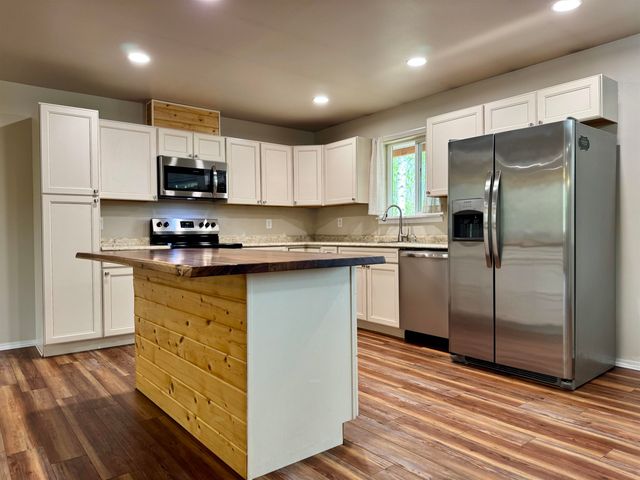2505 SINGA STREET, North Pole, AK 99705