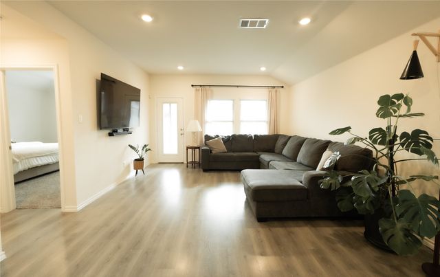 1607 Ackerly Drive, Forney, TX 75126