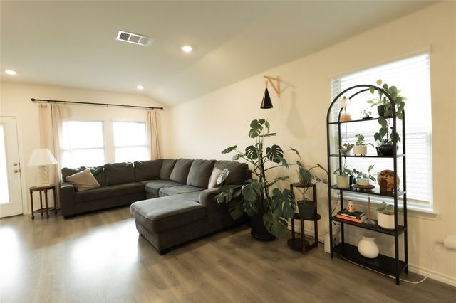 1607 Ackerly Drive, Forney, TX 75126