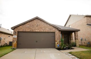 1607 Ackerly Drive, Forney, TX 75126