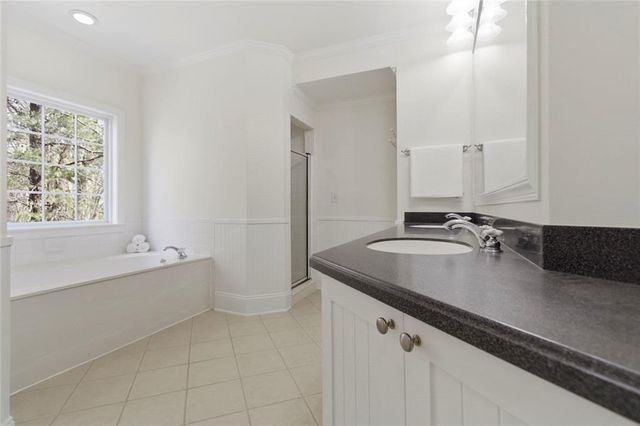 4100 Paces Walk SE 4301, Atlanta, GA 30339