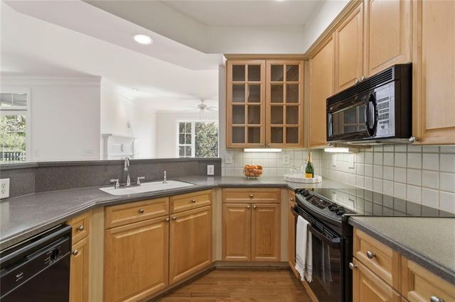 4100 Paces Walk SE 4301, Atlanta, GA 30339