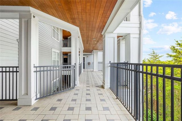 4100 Paces Walk SE 4301, Atlanta, GA 30339