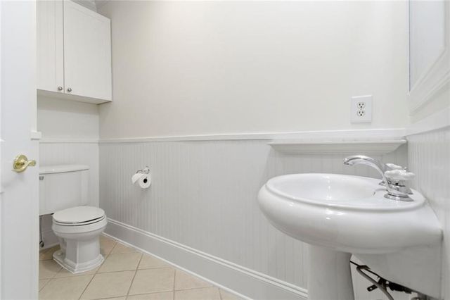 4100 Paces Walk SE 4301, Atlanta, GA 30339