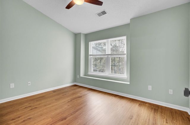 7936 Shadow Oak Drive, North Charleston, SC 29406