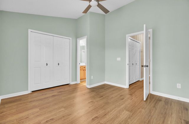 7936 Shadow Oak Drive, North Charleston, SC 29406