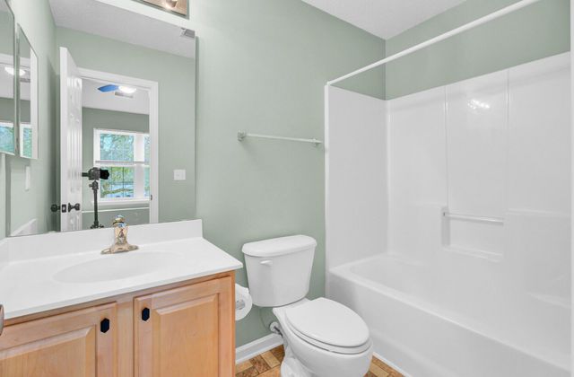 7936 Shadow Oak Drive, North Charleston, SC 29406