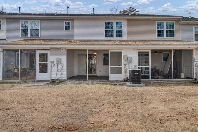 7936 Shadow Oak Drive, North Charleston, SC 29406