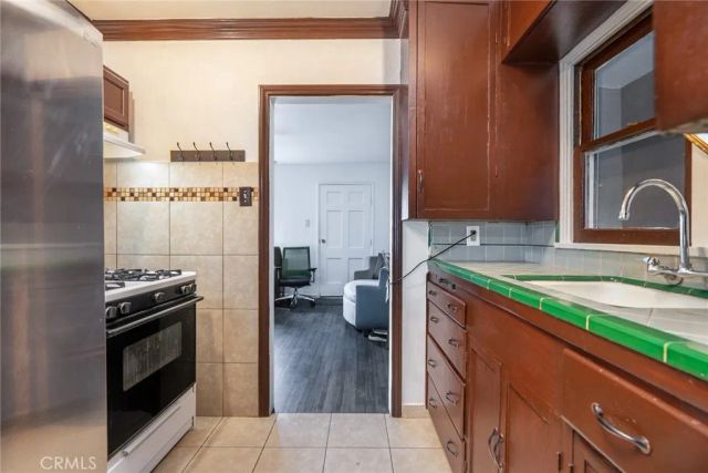 821 N Pauline, Anaheim, CA 92805