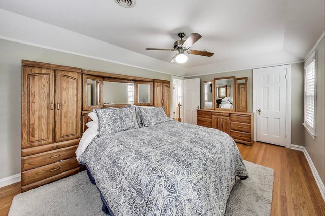 7744 W Thorndale Avenue, Chicago, IL 60631