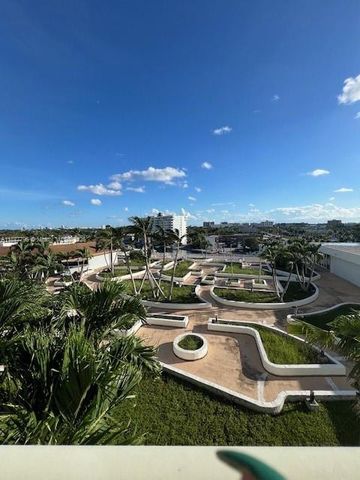 13499 Biscayne Blvd 602, North Miami, FL 33181