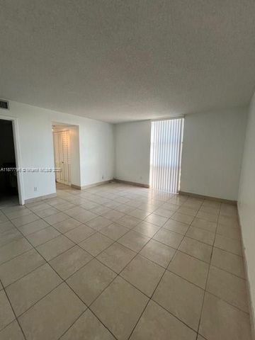 13499 Biscayne Blvd 602, North Miami, FL 33181