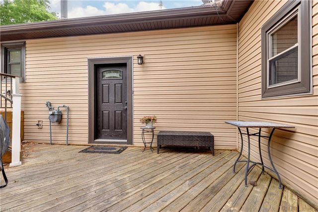 105 Linda DR, Newport News, VA 23608