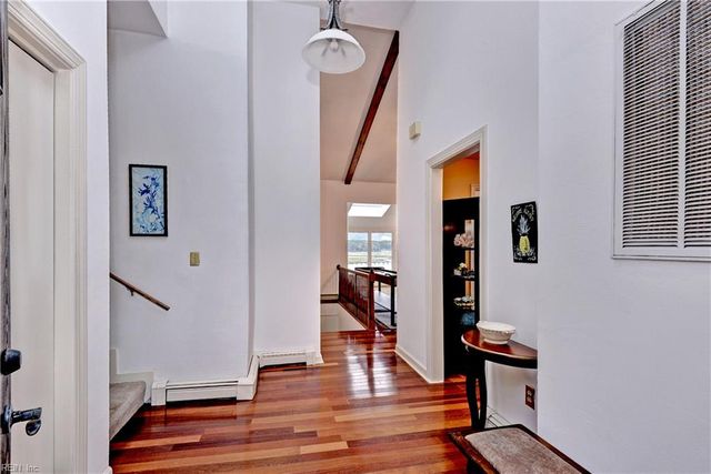 105 Linda DR, Newport News, VA 23608