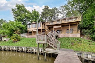 105 Linda DR, Newport News, VA 23608