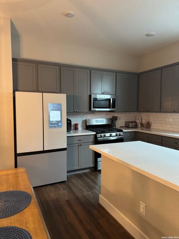 12610 BIG VALLEY CRK, San Antonio, TX 78254