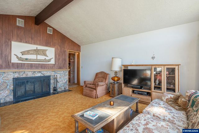 22000 NE Ranor Lp, Newberg, OR 97132