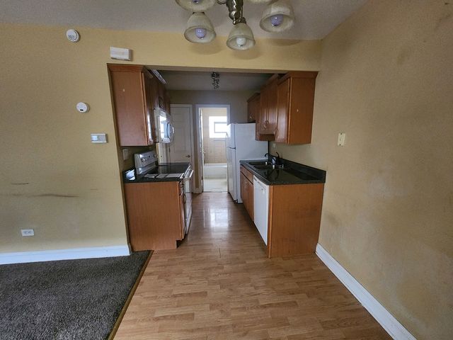 4215 S Harlem Avenue 3, Stickney, IL 60402