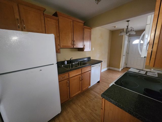 4215 S Harlem Avenue 3, Stickney, IL 60402