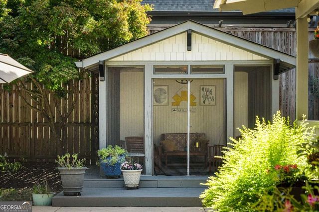 2732 Memorial Drive SE, Atlanta, GA 30317