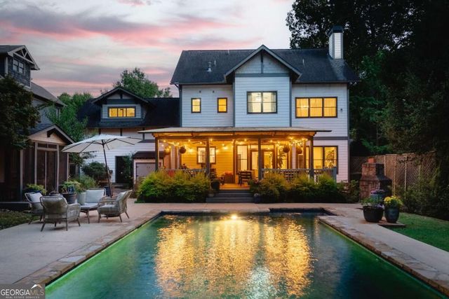 2732 Memorial Drive SE, Atlanta, GA 30317