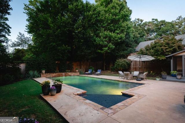 2732 Memorial Drive SE, Atlanta, GA 30317