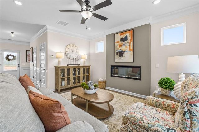 169 Red Oak Lane, Calhoun, GA 30701