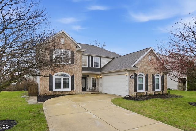 1035 Heatherwood Drive, Greenwood, IN 46143