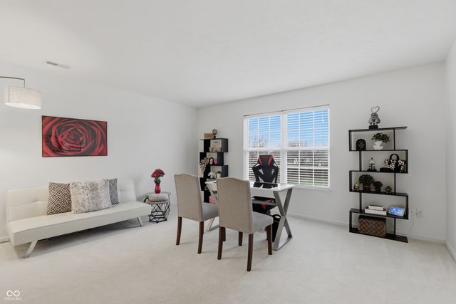 1035 Heatherwood Drive, Greenwood, IN 46143