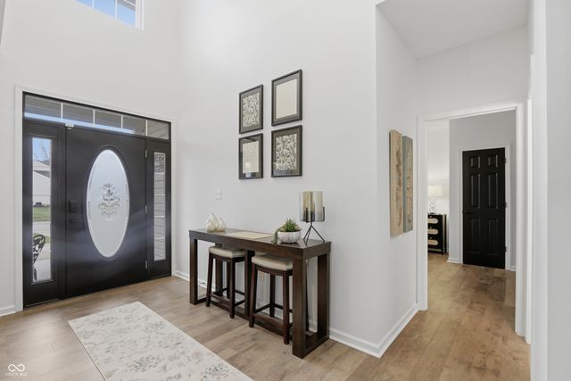 1035 Heatherwood Drive, Greenwood, IN 46143