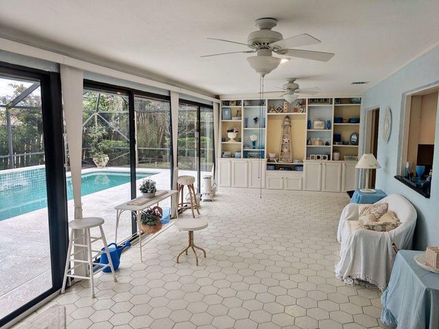441 Sunrise Way, Juno Beach, FL 33408