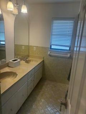 441 Sunrise Way, Juno Beach, FL 33408