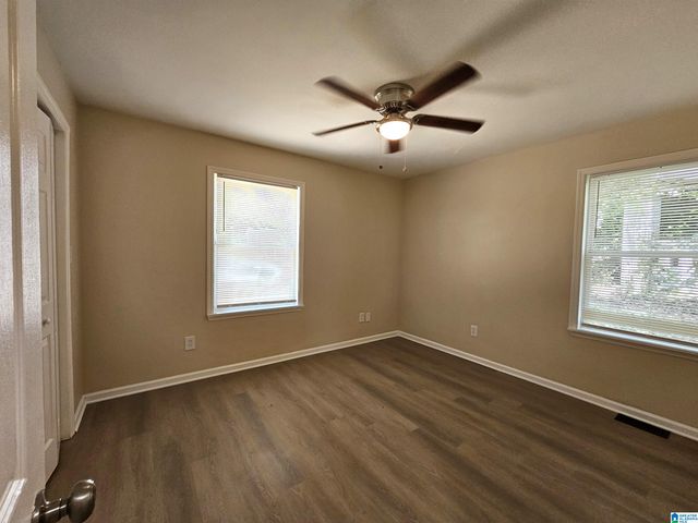 1556 MOUNTAIN DRIVE, Tarrant, AL 35217