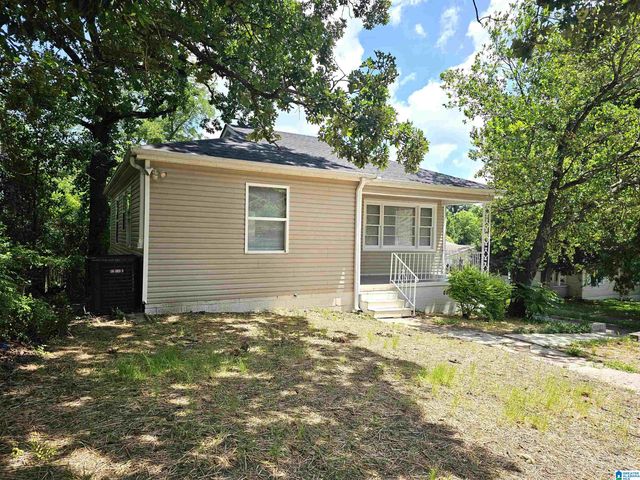 1556 MOUNTAIN DRIVE, Tarrant, AL 35217