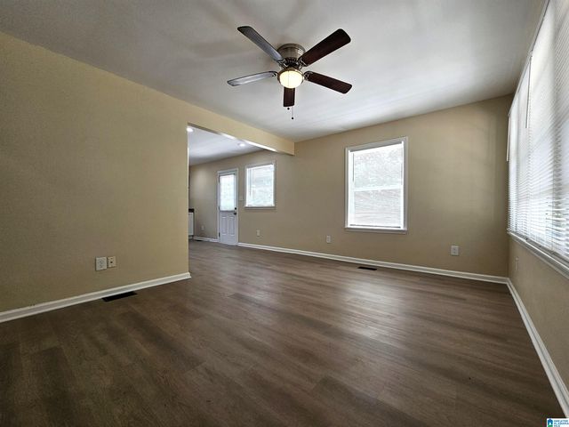 1556 MOUNTAIN DRIVE, Tarrant, AL 35217