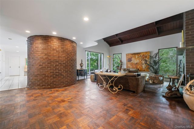 5250 Arlington Avenue, Bronx, NY 10471