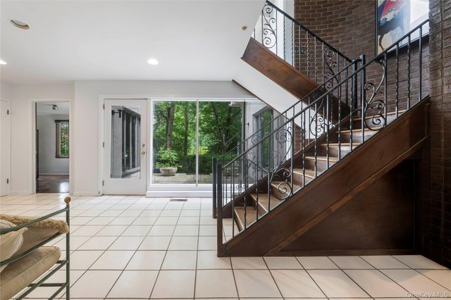 5250 Arlington Avenue, Bronx, NY 10471