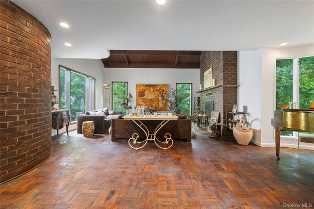 5250 Arlington Avenue, Bronx, NY 10471