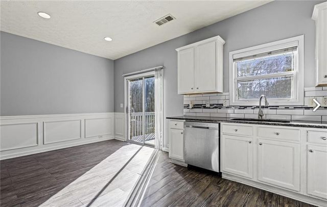 1332 Adcox Square, Stone Mountain, GA 30088