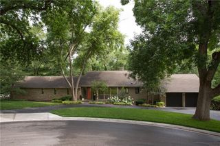 9804 Ensley Lane, Leawood, KS 66206