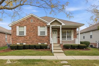 9430 Georgetown Square, Orland Park, IL 60467