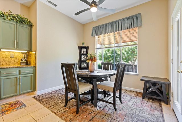 3117 Clarkson Dr, Rocklin, CA 95765