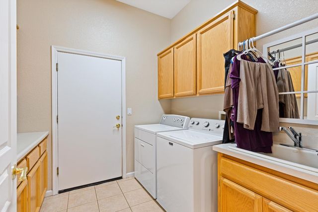 3117 Clarkson Dr, Rocklin, CA 95765