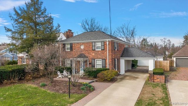 270 Pleasant Street, Birmingham, MI 48009