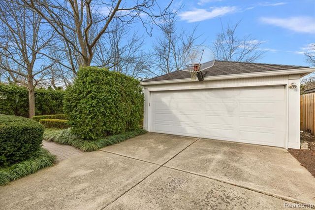 270 Pleasant Street, Birmingham, MI 48009